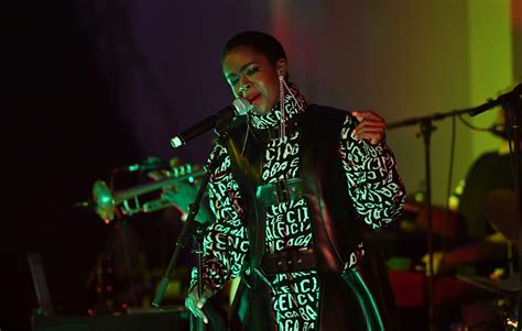 Watch Lauryn Hill perform her Louis Vuitton fashion show  